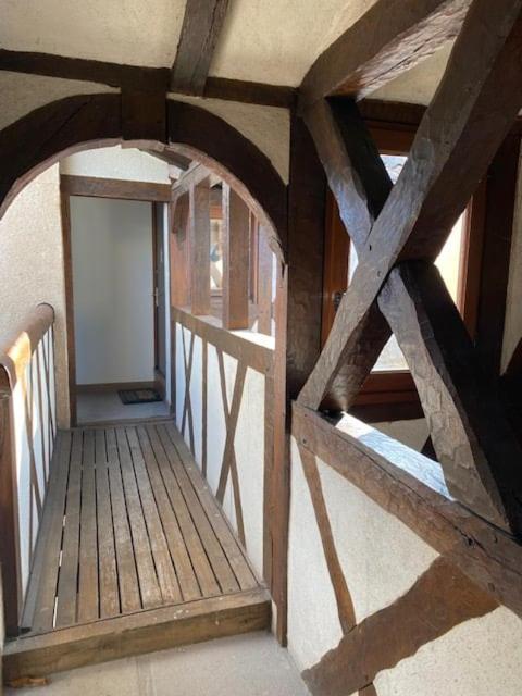 Le Chene: Medieval District City Centre Appartement