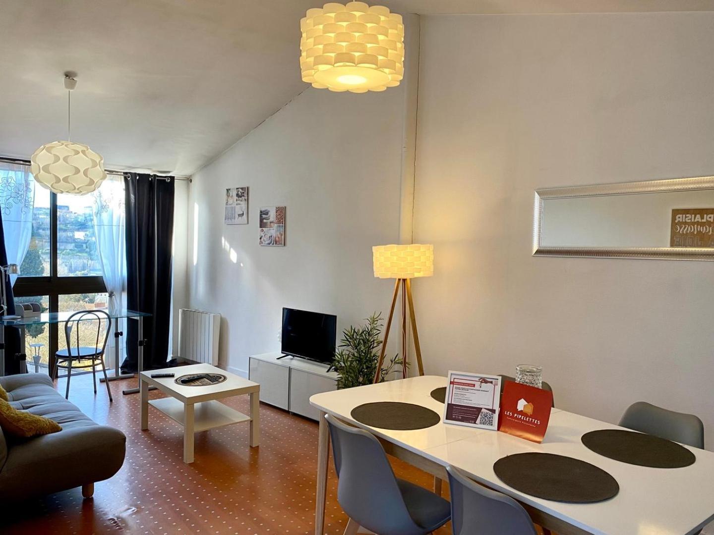 Le Chene: Medieval District City Centre Appartement *